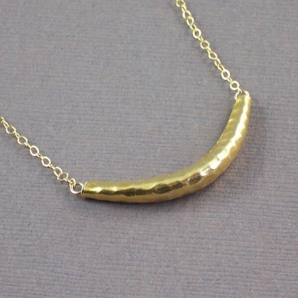 Gold Hammered Curve Necklace - Simply Sexy - Handmade Winter Fashion