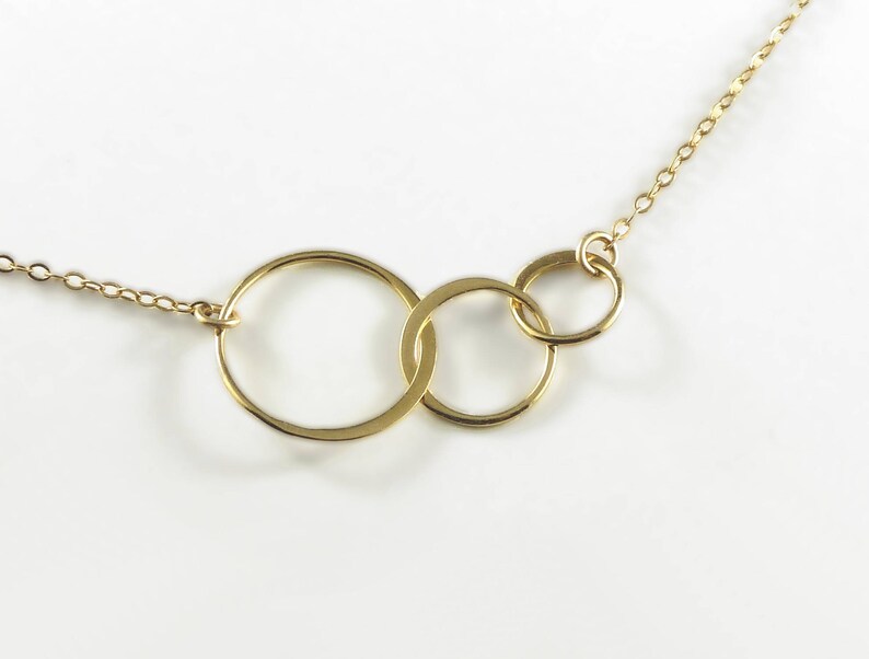 Three 3 link Gold Circle Necklace, Past Present Future, Generations Necklace image 3