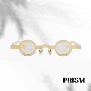 Handmade Natural Horn Round Glasses: Retro Unisex Eyewear