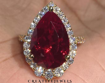 Anello in stile vintage con pietra preziosa taglio a pera e rubino rosso, anello nuziale Halo di design, anello di promessa con montatura a cattedrale per la moglie