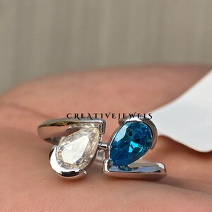 Toi Et Moi Moissanite Engagement Ring, 2.00CT Blue & White Pear Cut Moissanite Wedding Ring, Two-Stone Ring Teardrop Gift Ring for Women .