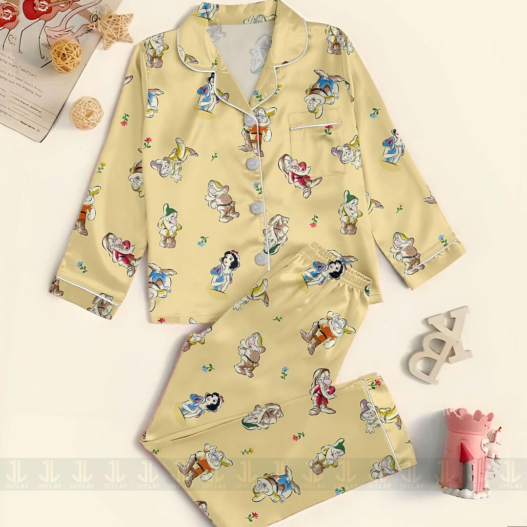 Snow White and Seven Dwarf Grumpy Dopey Unisex Satin Pajamas Set ...