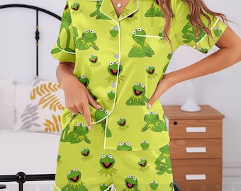 KIEKIECOO Women's Short Pajama Set - Cute Frog & Mushroom Print Sleepwear, 2-Piece Comfy Tee And Shorts, Black, Size Large