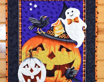 Handmade Halloween Quilt Wall Hanging: 'Boo Whoo Glow' Door Banner