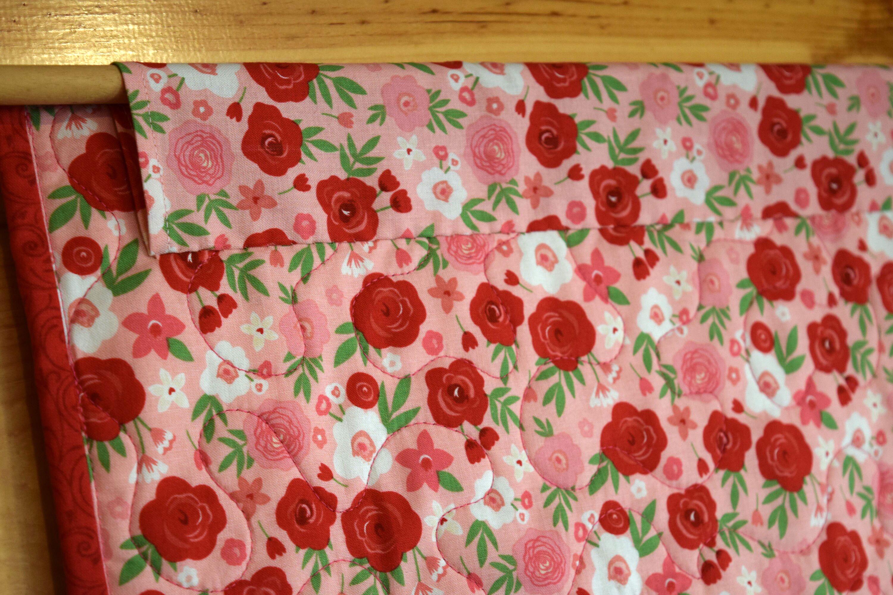 Valentines Day Quilted Wall Hanging, Love Hearts Fabric Banner - Etsy