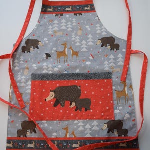Woodland Animal Children&#39;s Apron: Artist Craft Apron with Pocket