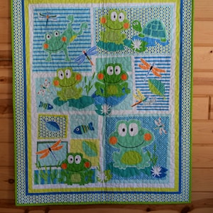 Handmade Frog Baby Quilt: Cheerful Nursery Bedding