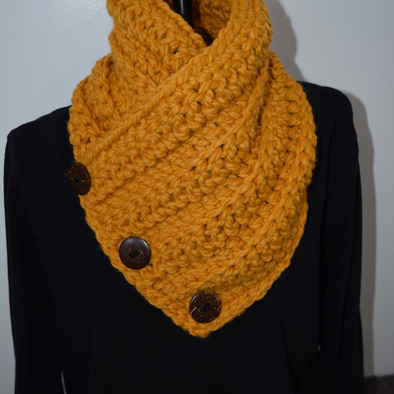 Knitted Collar Scarf main image 0