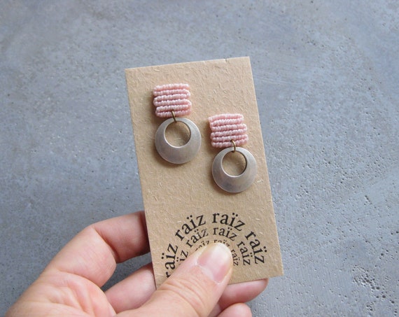 L u a . Soft Pink Stud Earrings with Circular Silver Adornment . Fiber Textile Jewelry.  © Design by .. raïz ..