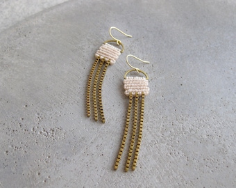 Dangle Brass Earrings w/ Off-White Micromacrame and Chains . Geometric Fiber & Metal Earrings . Artisan Made . Wedding Boho Chic Jewelry