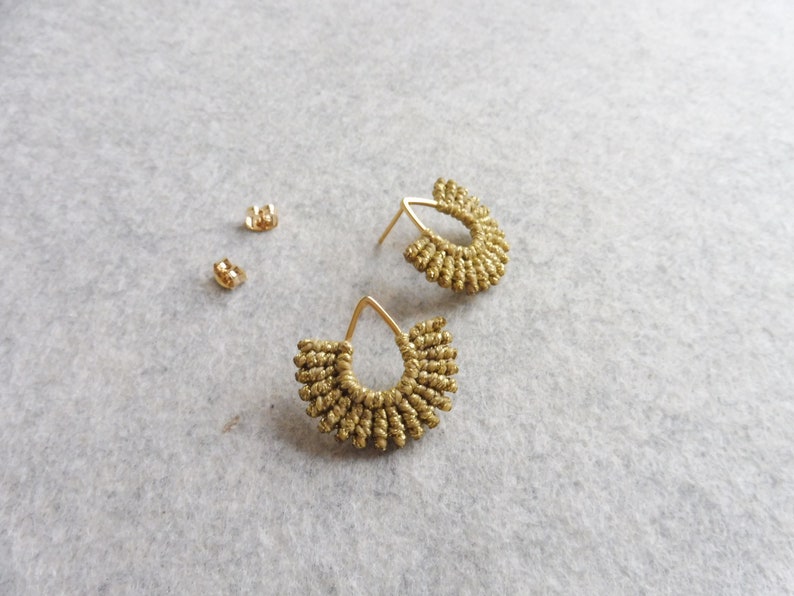 Sun Earrings . Golden Metallic Macrame Earrings . Teardrop Studs 16ct Gold Plated . Woven Fiber Jewelry . Design by .. raïz .. image 9