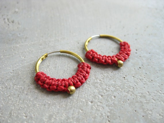 Iara . Dainty Macrame Brass Hoop Earrings . © Design by .. raïz ..