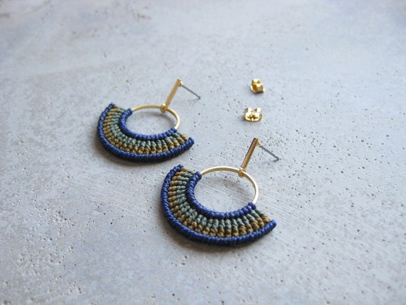 K O A . Modern Macrame Hoop Earrings .  © Design by .. raïz ..