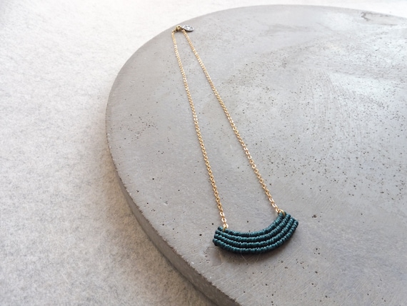 S U K A . Dainty Minimalist Macrame Necklace . Emerald Green . Gold Brass Chain . Textile Jewelry .. Design by .. raïz ..