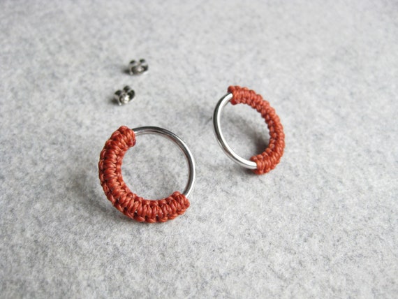 Circle Silver Hoop Stud Earrings . Modern Fiber Jewelry . Terracotta . Round Minimalist Geometric Macramé . Design by .. raïz ..