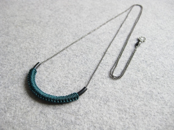 V A R O A . Tube Pendant on Long Chain with Macrame Fiber Detail . Modern Minimalist Textile Jewelry . © Design par .. raïz ..