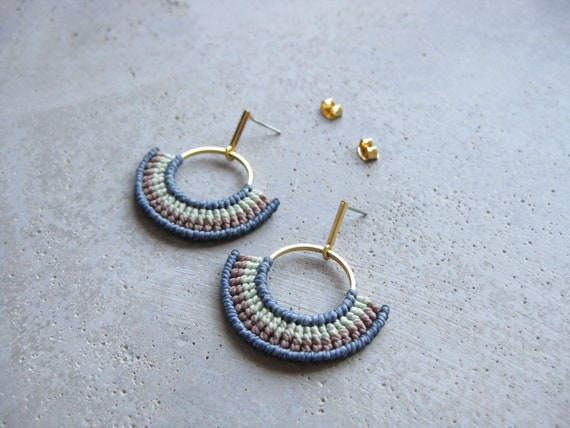 K O A . Modern Macrame Hoop Earrings .  © Design by .. raïz ..