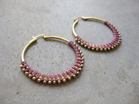 C A L Y P S O . Mauve Brass Hoop Earrings . Fiber Jewelry . Textile Jewellery  © Design by .. raïz ..