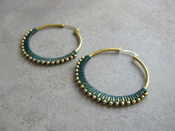 C A L Y P S O . Emerald Green . Brass Hoop Earrings . Fiber Jewelry . Textile Jewellery  © Design by .. raïz ..