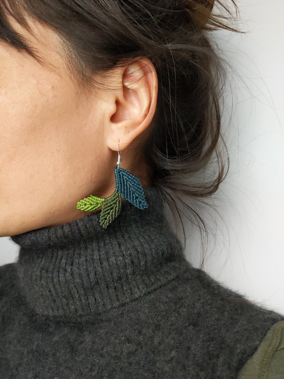 Leaf Earrings . Green Leaves Jewelry Botanical . Elven Woodland Natural . Macramé Jewelry © Design by .. raïz ..