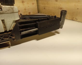 chainsaw tool holder attachment