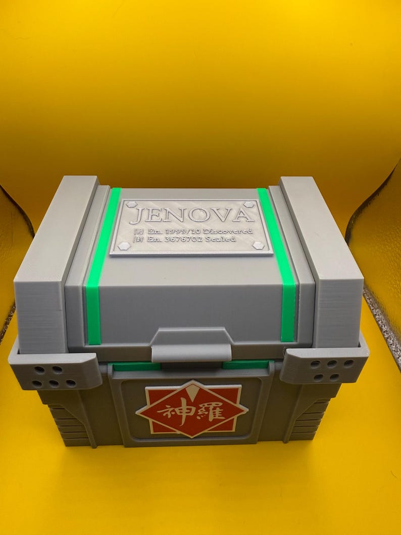 Final Fantasy 7R Shinra Treasure Chest Deck Box: Card & Dice Storage image 5