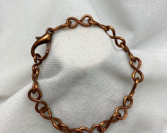 Copper Infinity Link bracelet. Copper Chain Bracelet. S Chain Bracelet. Copper Patina Bracelet. Artisan Made. Made in USA.