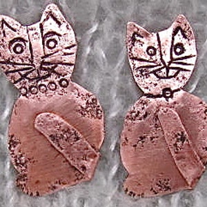Copper Cat Brooch. Cat Pin. Cat Lovers, Kitty Lover Pin. Copper Kitty Pin. Feline Copper Pin. ONSALE FOR APRIL.