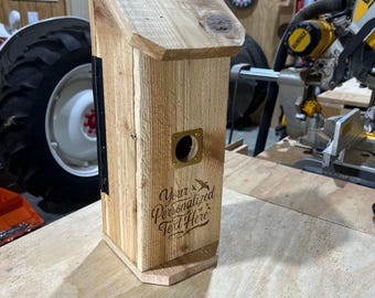 Birdhouse with personalized front and camera