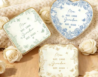 New Grandma Gift, Mother's Day Gift, Pregnancy Announcement to Grandparents, First time Grandma Keepsake, Grandma to be Ceramic Jewelry Dish