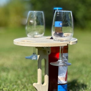 Mesa de vino al aire libre, Mesa de vino de madera, Mesa de vino plegable para regalos Mesa de picnic portátil, Bandeja de queso y refrigerios al aire libre, Bandeja de mesa para servir