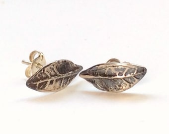 Pendientes de hojas, pendientes botánicos, pendientes de plata de ley, pendientes de hojas, pendientes de naturaleza, pendientes sencillos, pendientes pequeños, regalo - Petit E8037