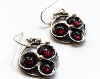 Garnet earrings, silver Earrings, oxidized silver earrings, red earrings, gemstone earrings, simple earrings, casual - Into the Night E2051