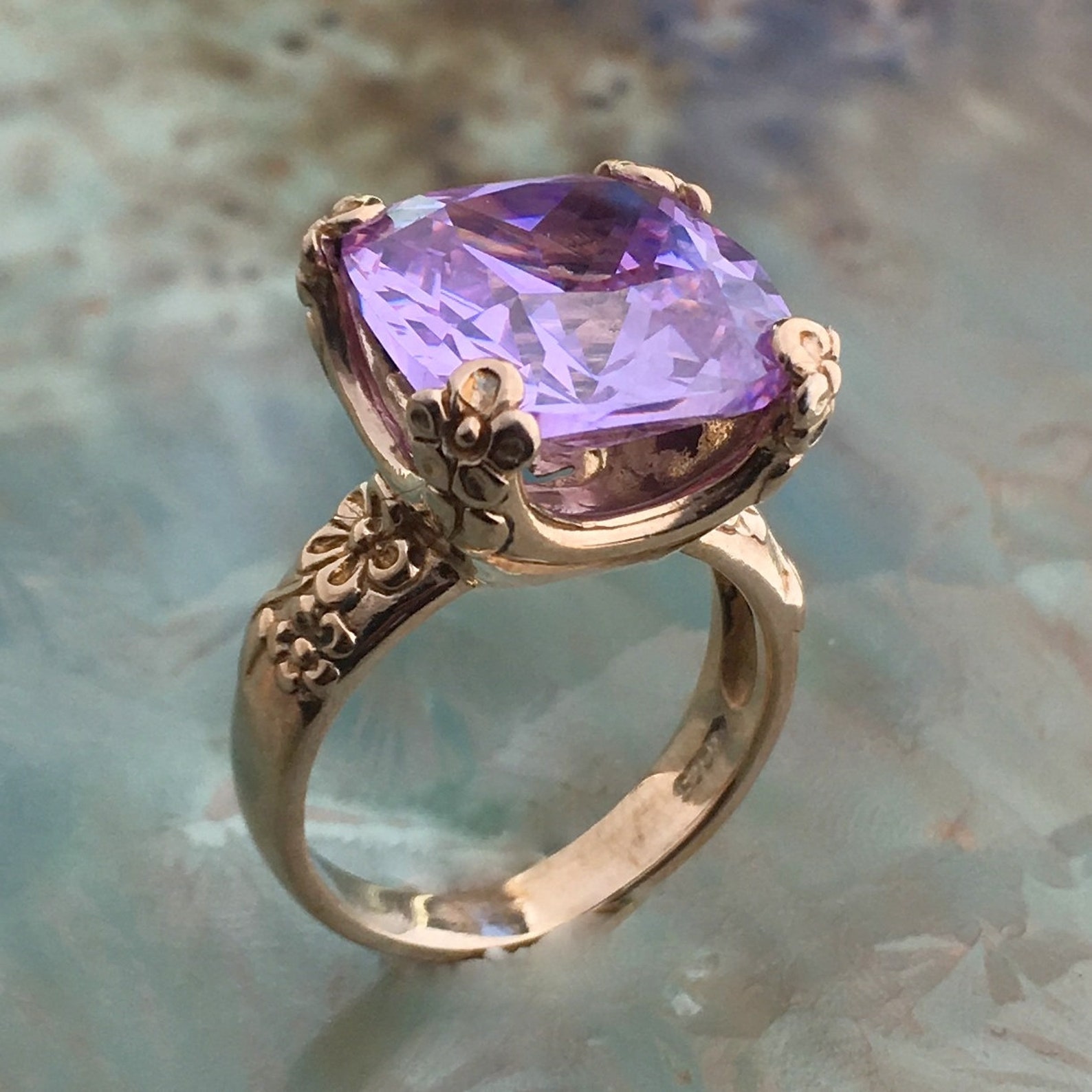 ETCHED RING WITH RAISED STONE FOR THE LOVE OF LHASA main image 1