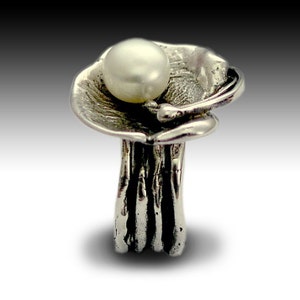 Pearl ring, sterling silver ring, Alternative Engagement ring, organic ring, statement ring, silver pearl ring, abstract - Let me in R1570