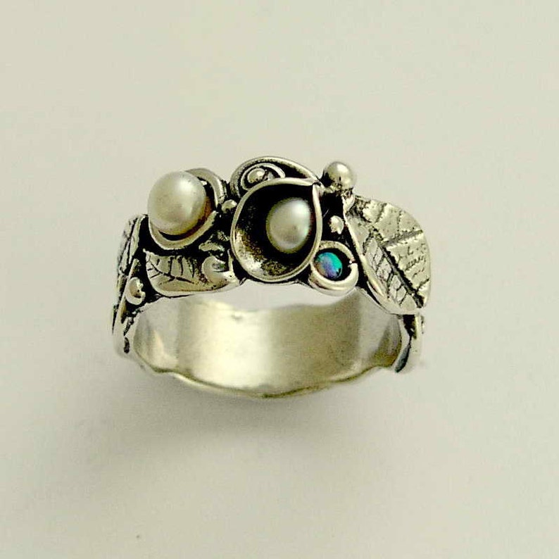 Sterling silver Band, leaf band, flowers band, woodland ring, pearls and blue opal band, gemstones ring, floral band, botanical Hint R1700 画像 1