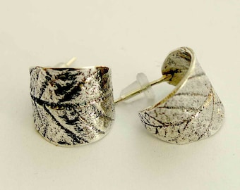 Leaf stud earrings, botanical earrings, sterling silver earrings, leaf post earrings, leaf studs, nature earrings, simple - Songbird E2129