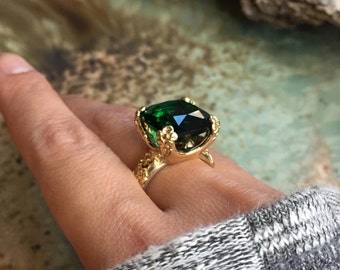 Green quartz ring, chunky Gold ring, Gemstone ring, flowers ring, Forest Green ring, cushion cut Ring, statement ring- Hello spring RK2272-5