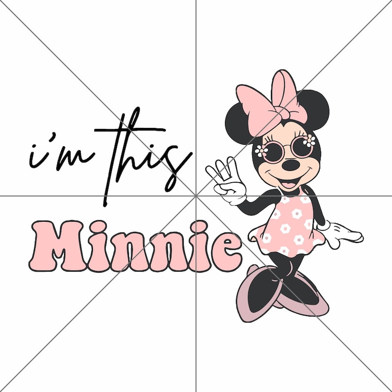 Puede incluir: Ilustraci&oacute;n de dibujos animados de Minnie Mouse con un vestido rosa con detalles florales blancos, gafas de sol y un lazo. El texto "I'm this Minnie" est&aacute; encima y debajo del personaje en negro y rosa.