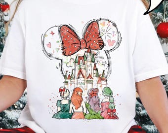 Camiseta navideña de princesas Disney, sudadera navideña de castillo de princesas, camiseta navideña de princesas, camiseta navideña de reino mágico