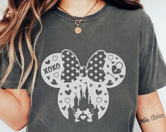 Camiseta con silueta de Disney, camiseta con orejas de Mickey y castillo