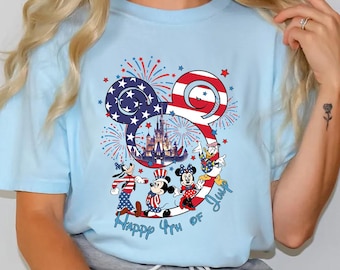 Disney 4th of July T-Shirt: Mickey, Minnie, Castle, Fireworks