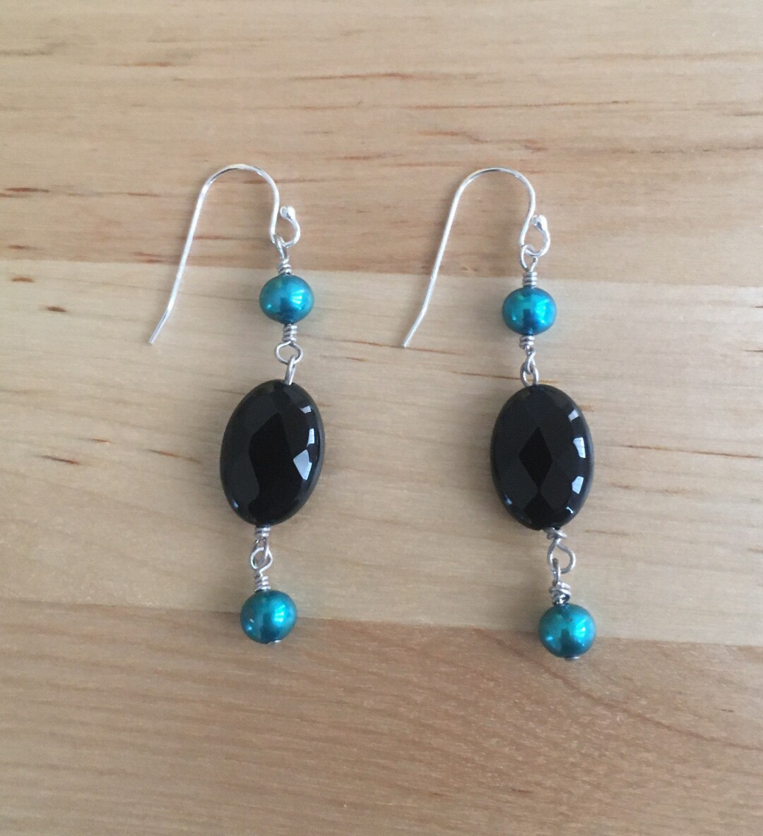 Lot De Colliers Et Boucles D'oreilles En Onyx Noir Simulé - NRT, Finition Argent Neuve