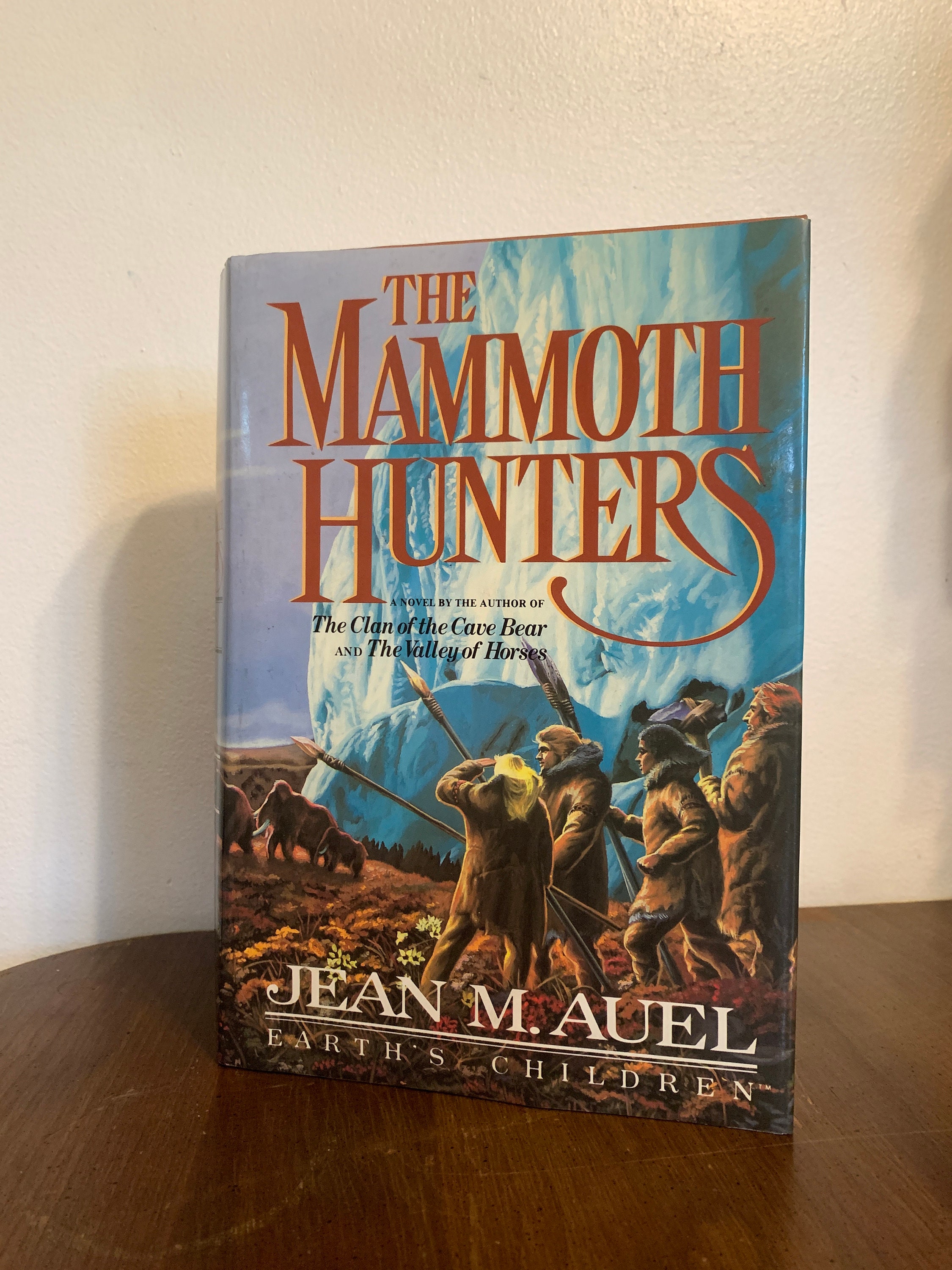 The Mammoth Hunters by Jean M. Auel: 1985 First Edition Hardcover