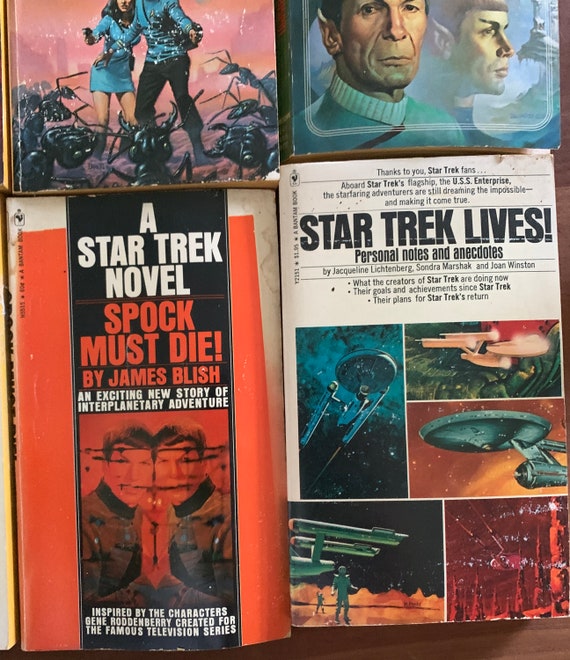Set of 18 Vintage Star Trek Books & Manuals | Classic Sci-fi
