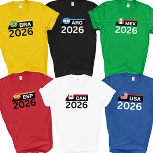 2026 Fußballfan-Shirt, jede Land-Flagge 26 T-Shirt, kundenspezifisches Country Code Shirt, internationales Fußball-Turnier-Fangeschenk, Welt Fußball 2026 T-Shirt