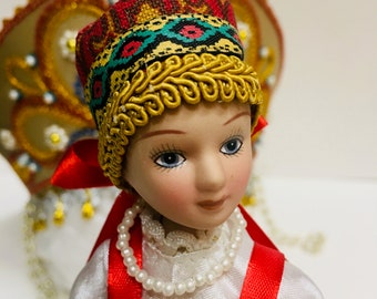 sarafan and kokoshnik