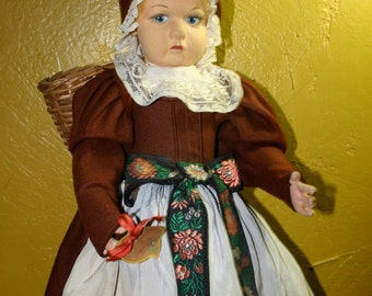 Lenci Girl With A Basket ~ at Lago di Garda ~ Window Dressing Display Size Vintage Doll