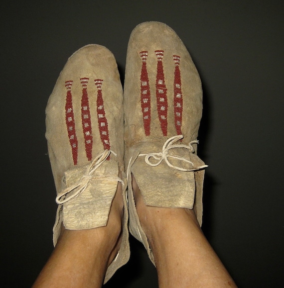 Plains indian deals moccasins