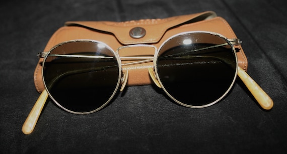 Fun 1950s Sunglasses Vintage American Optical Tru… - image 10